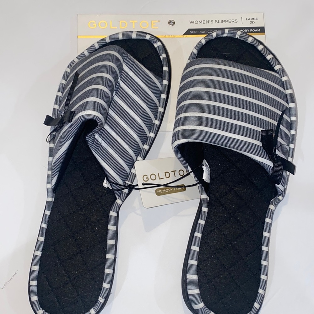 NWT GoldToe Slippers